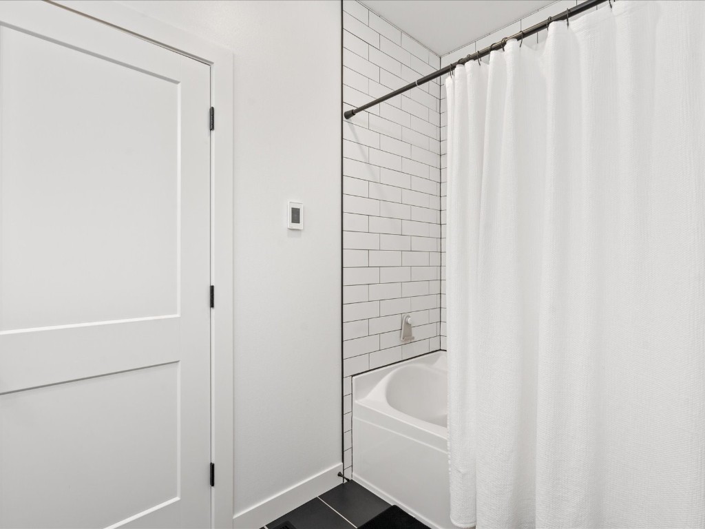 21104 Rebel Drive Anamosa IA 52205