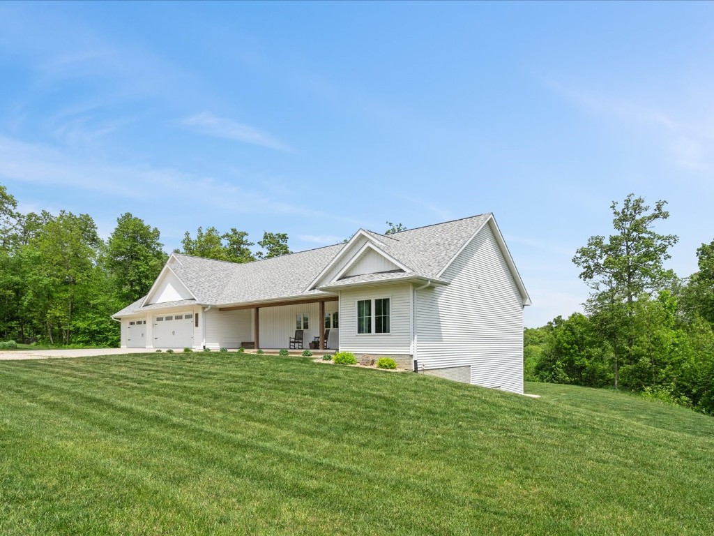 21104 Rebel Drive Anamosa IA 52205