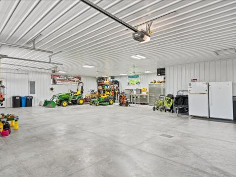 21104 Rebel Drive Anamosa IA 52205