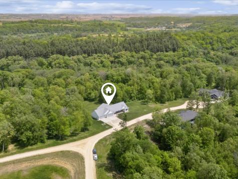 21104 Rebel Drive Anamosa IA 52205