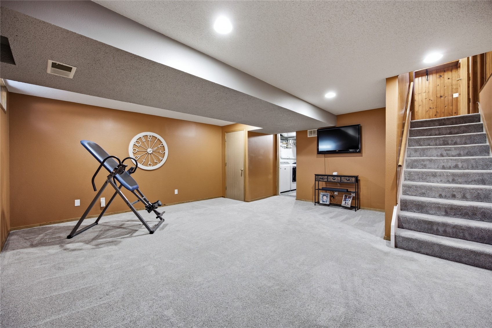 3632 Crestwood Drive NW Cedar Rapids IA 52405