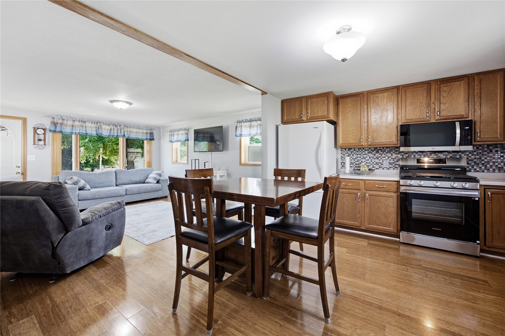 3632 Crestwood Drive NW Cedar Rapids IA 52405