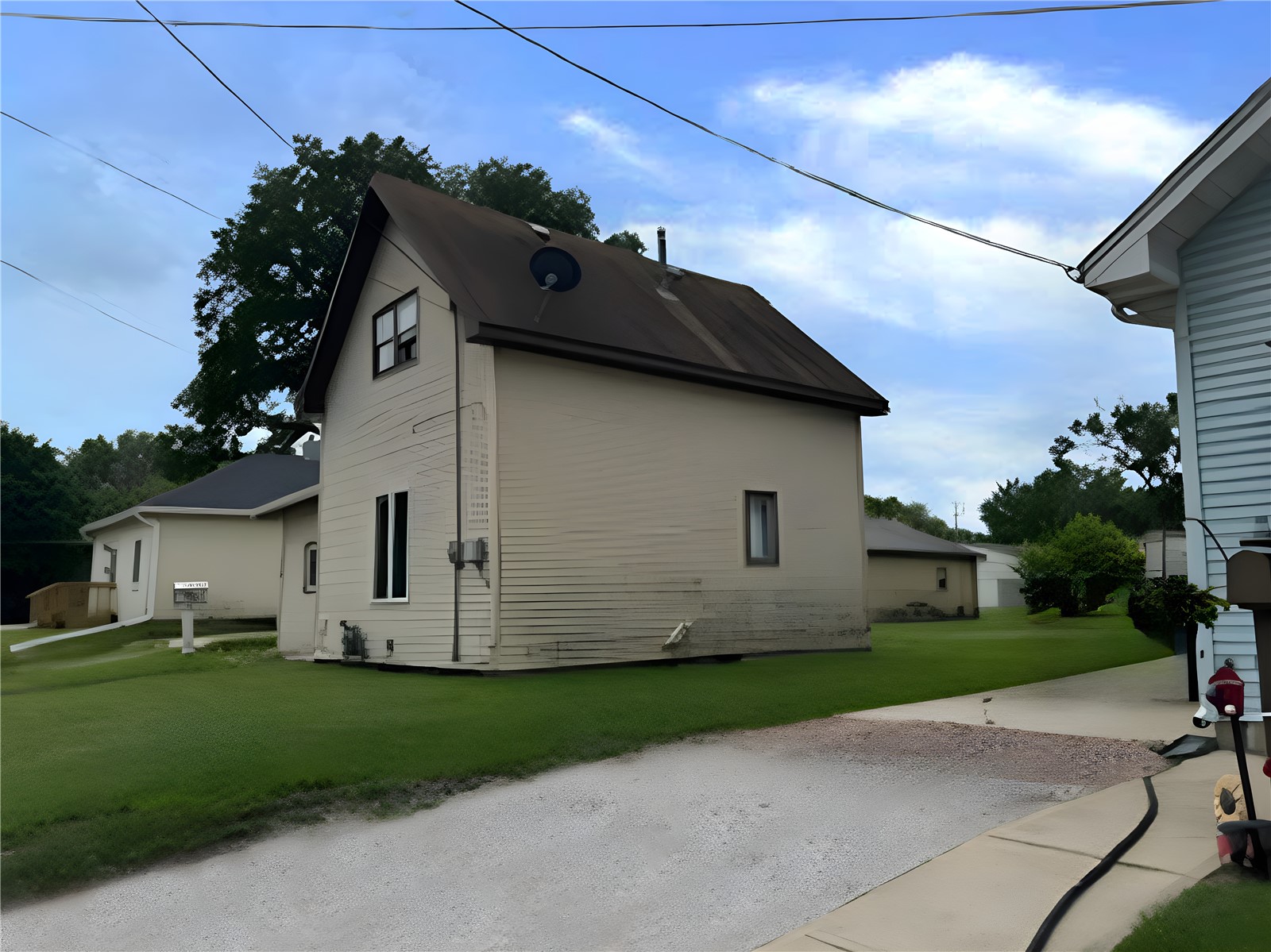 1714 N Pennsylvania Avenue Mason City IA 50401