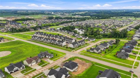 1401 Green Oak Pass Tiffin IA 52340