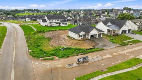 1401 Green Oak Pass Tiffin IA 52340