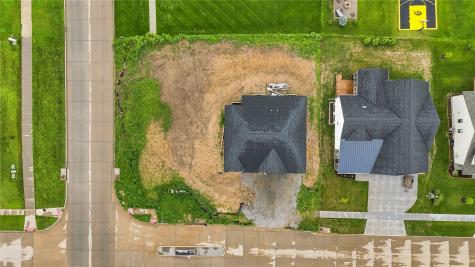 1401 Green Oak Pass Tiffin IA 52340