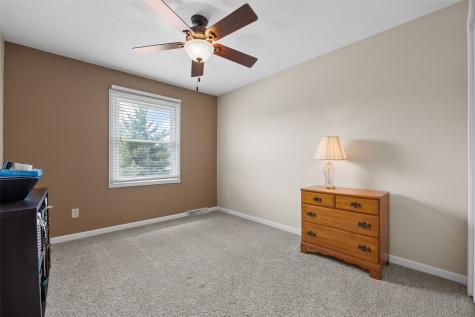 4150 Midway Drive NW Cedar Rapids IA 52405