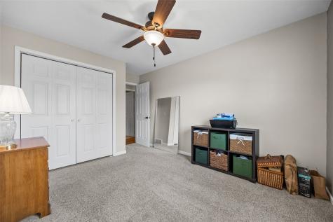 4150 Midway Drive NW Cedar Rapids IA 52405
