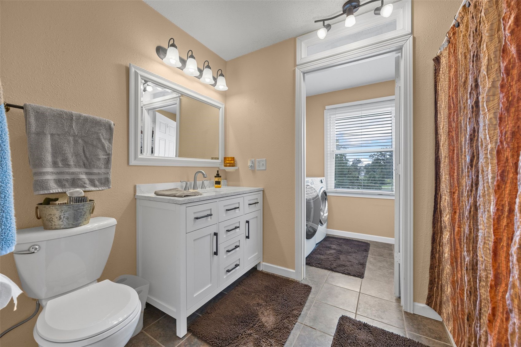 4150 Midway Drive NW Cedar Rapids IA 52405