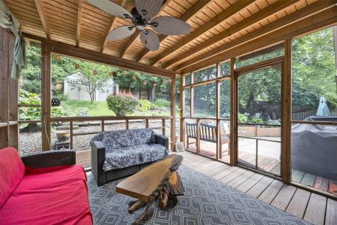 4150 Midway Drive NW Cedar Rapids IA 52405