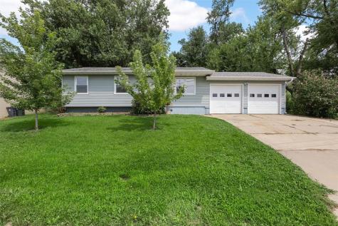 4150 Midway Drive NW Cedar Rapids IA 52405