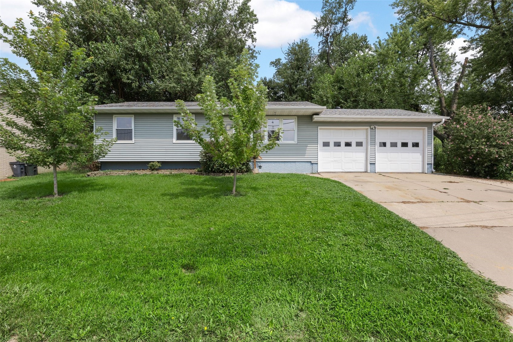 4150 Midway Drive NW Cedar Rapids IA 52405