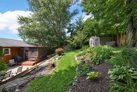 4150 Midway Drive NW Cedar Rapids IA 52405