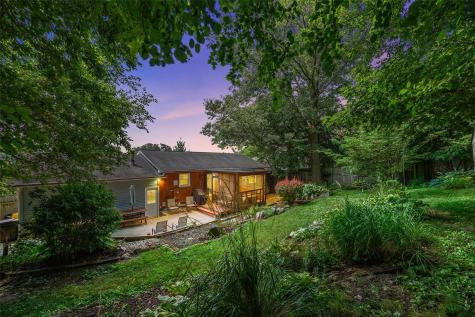 4150 Midway Drive NW Cedar Rapids IA 52405