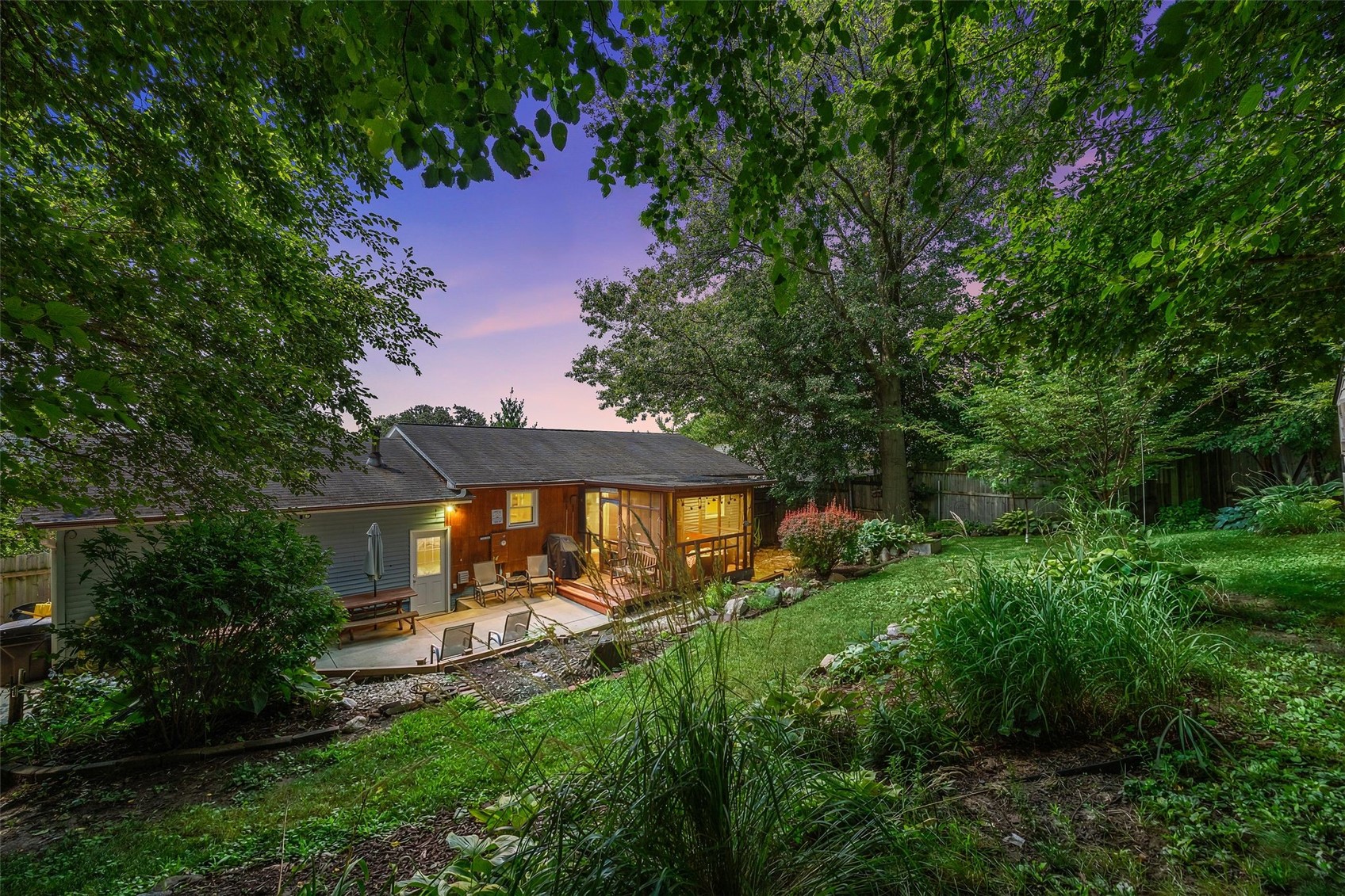 4150 Midway Drive NW Cedar Rapids IA 52405