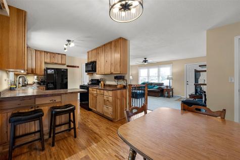 4150 Midway Drive NW Cedar Rapids IA 52405