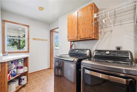 2462 10th Avenue Marion IA 52302