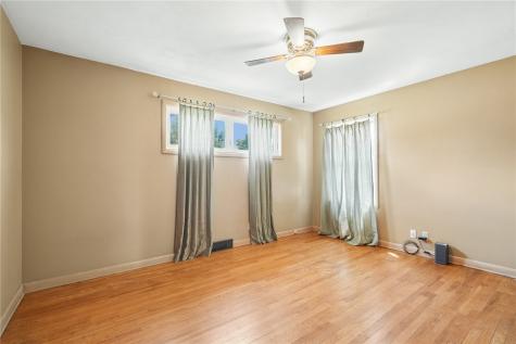 2462 10th Avenue Marion IA 52302