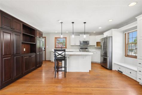 2462 10th Avenue Marion IA 52302