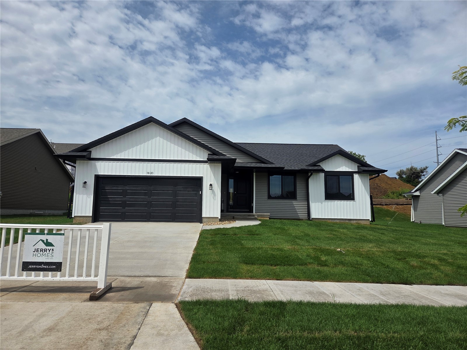 1820 Shady Grove Road SW Cedar Rapids IA 52404