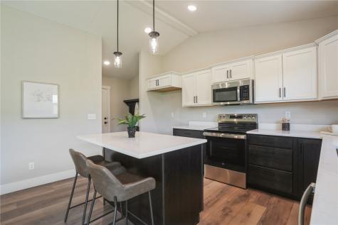 1820 Shady Grove Road SW Cedar Rapids IA 52404