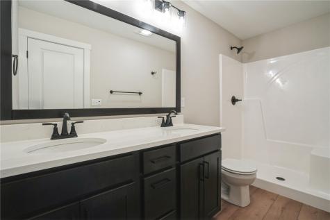 1820 Shady Grove Road SW Cedar Rapids IA 52404