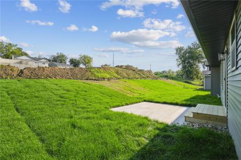1820 Shady Grove Road SW Cedar Rapids IA 52404