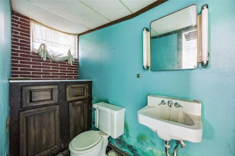 3618 Pine Wood Drive NE Cedar Rapids IA 52402
