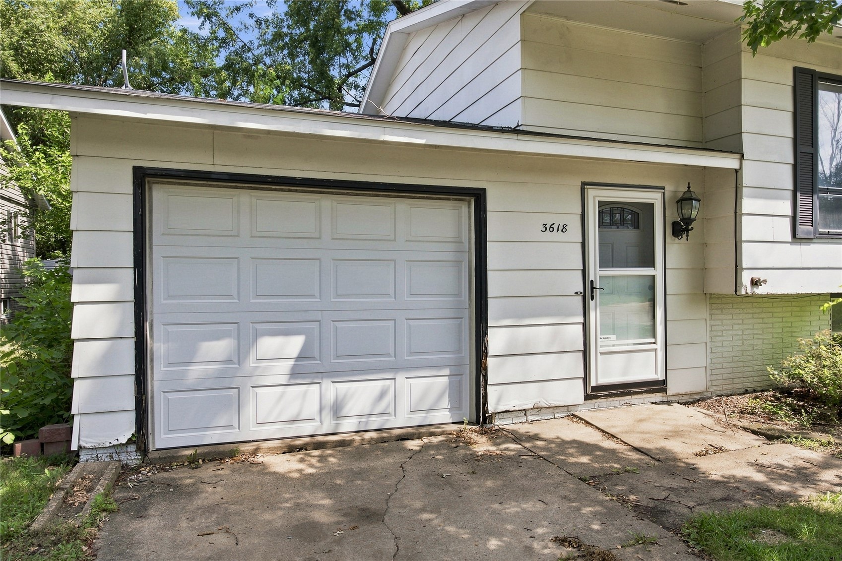 3618 Pine Wood Drive NE Cedar Rapids IA 52402