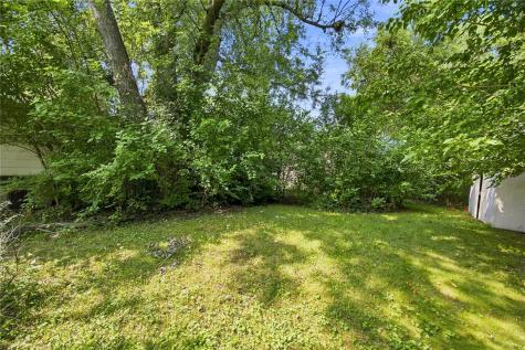 3618 Pine Wood Drive NE Cedar Rapids IA 52402