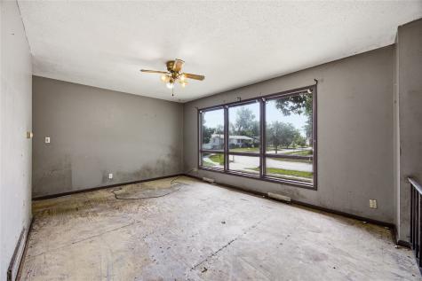 3618 Pine Wood Drive NE Cedar Rapids IA 52402