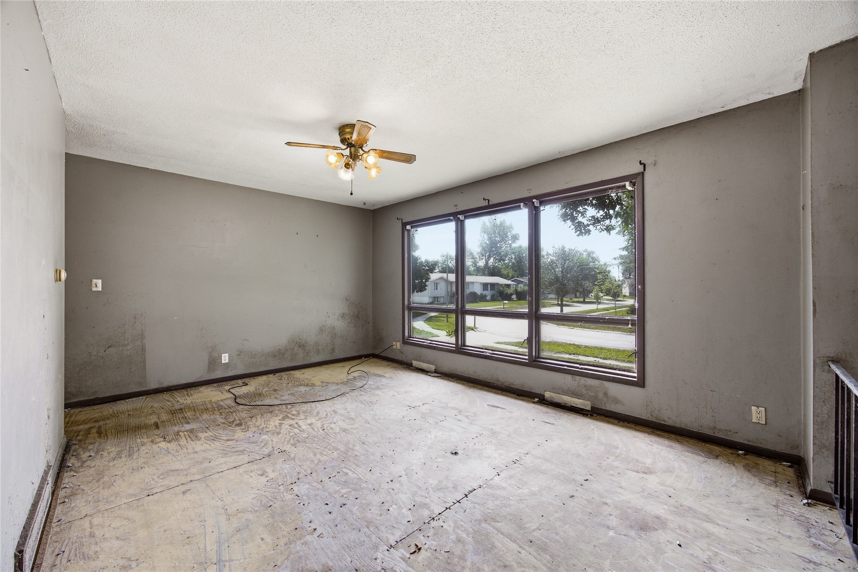 3618 Pine Wood Drive NE Cedar Rapids IA 52402