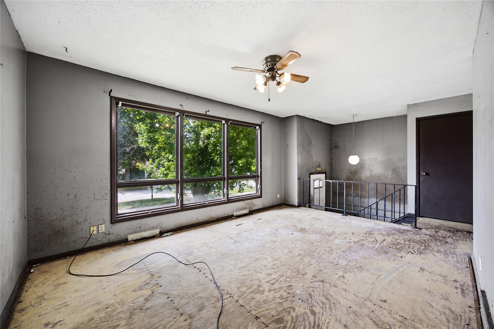 3618 Pine Wood Drive NE Cedar Rapids IA 52402