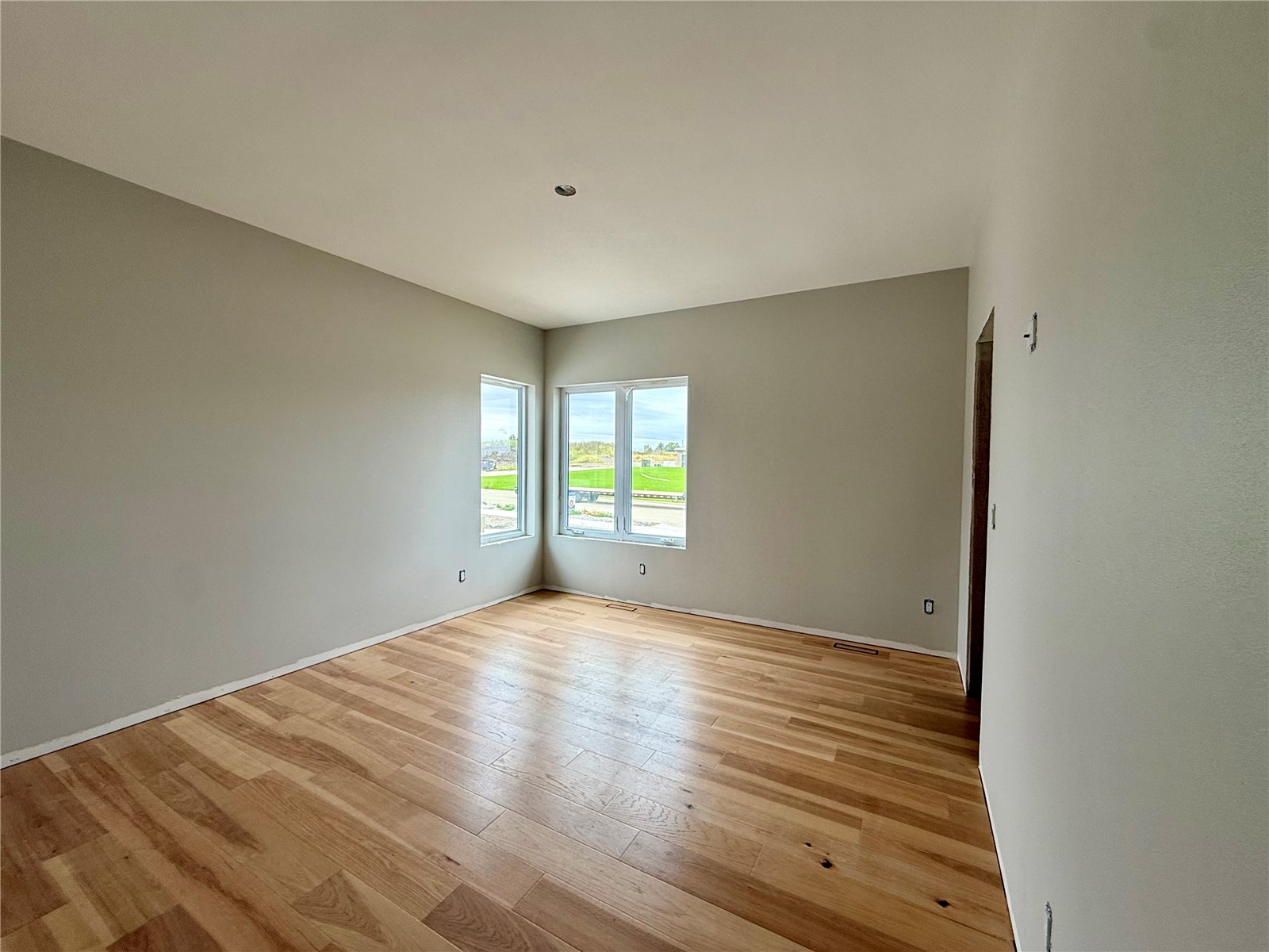 261 Howard Avenue NW Swisher IA 52338