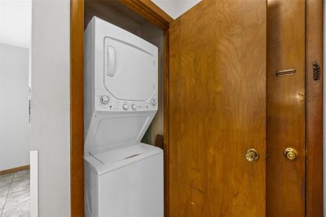 200 Schnoebelen Street Riverside IA 52327