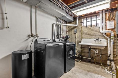 200 Schnoebelen Street Riverside IA 52327