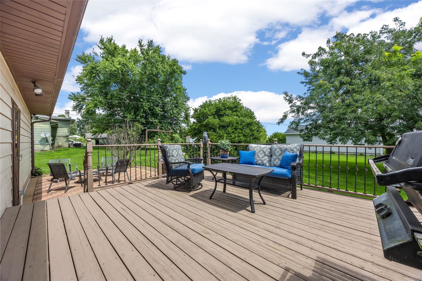 200 Schnoebelen Street Riverside IA 52327
