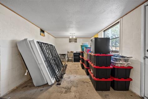 1285 30th Street NE Cedar Rapids IA 52402