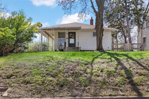 1285 30th Street NE Cedar Rapids IA 52402