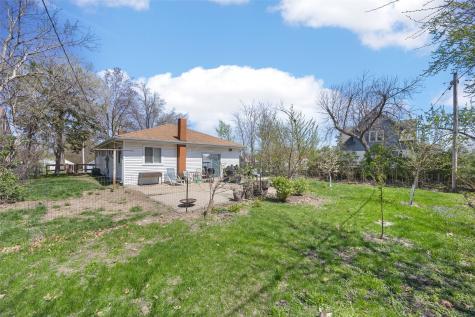 1285 30th Street NE Cedar Rapids IA 52402