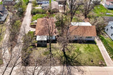 1285 30th Street NE Cedar Rapids IA 52402