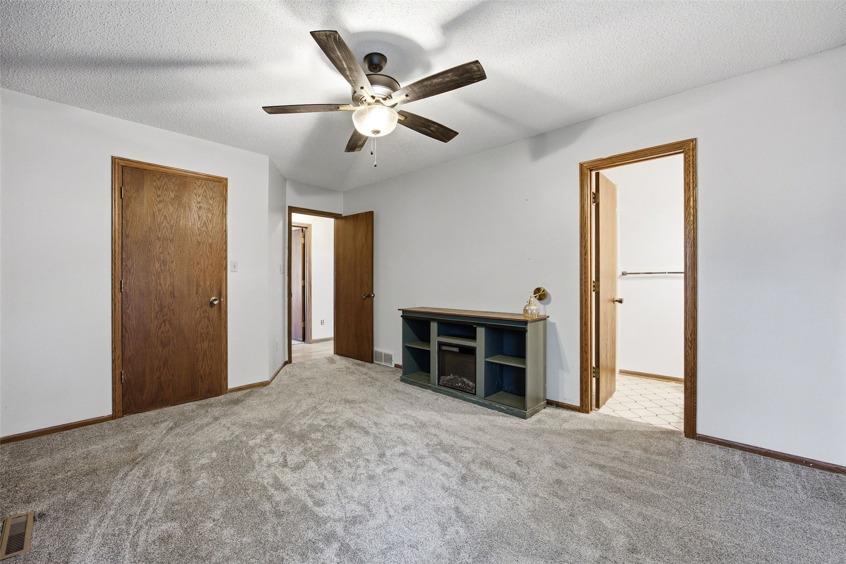 3533 Winterwood Court NE Cedar Rapids IA 52402