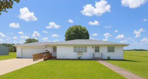 907 Mckinley Avenue Lowden IA 52255