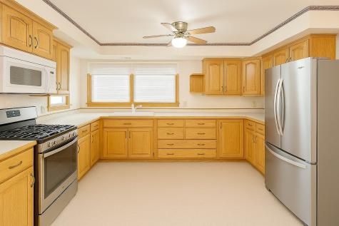 907 Mckinley Avenue Lowden IA 52255