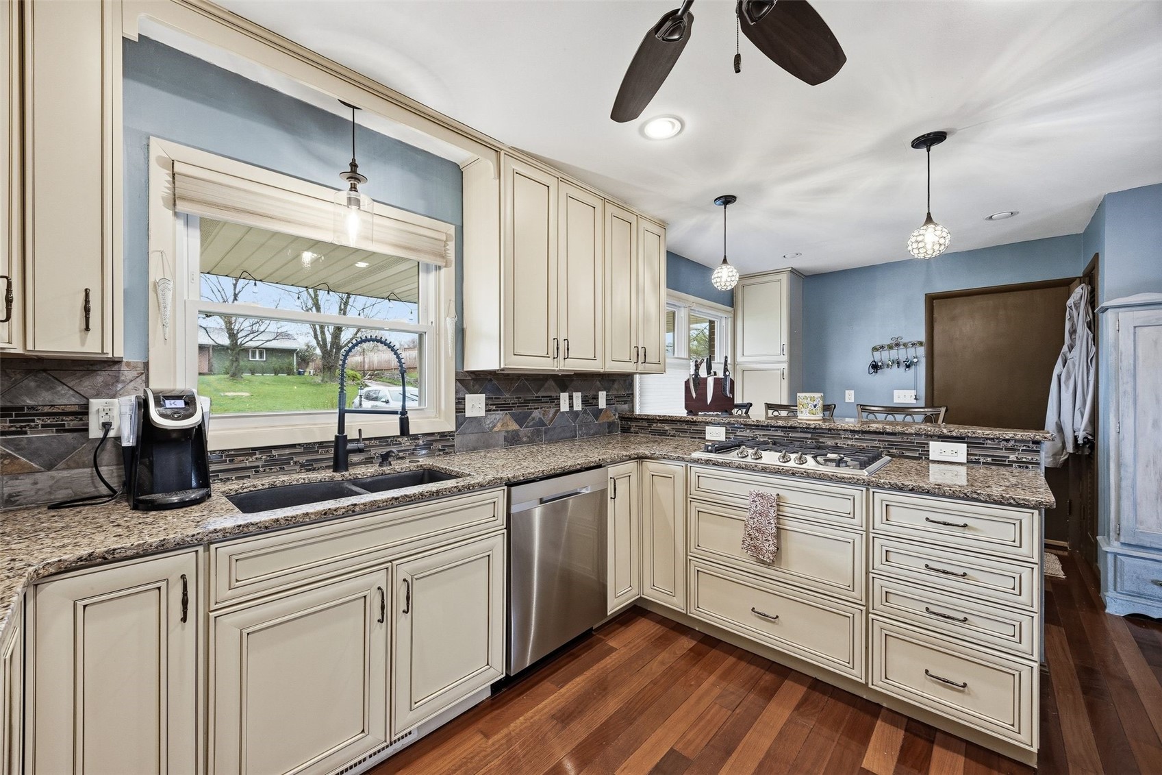 275 34th Street SE Cedar Rapids IA 52403