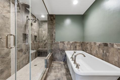 275 34th Street SE Cedar Rapids IA 52403