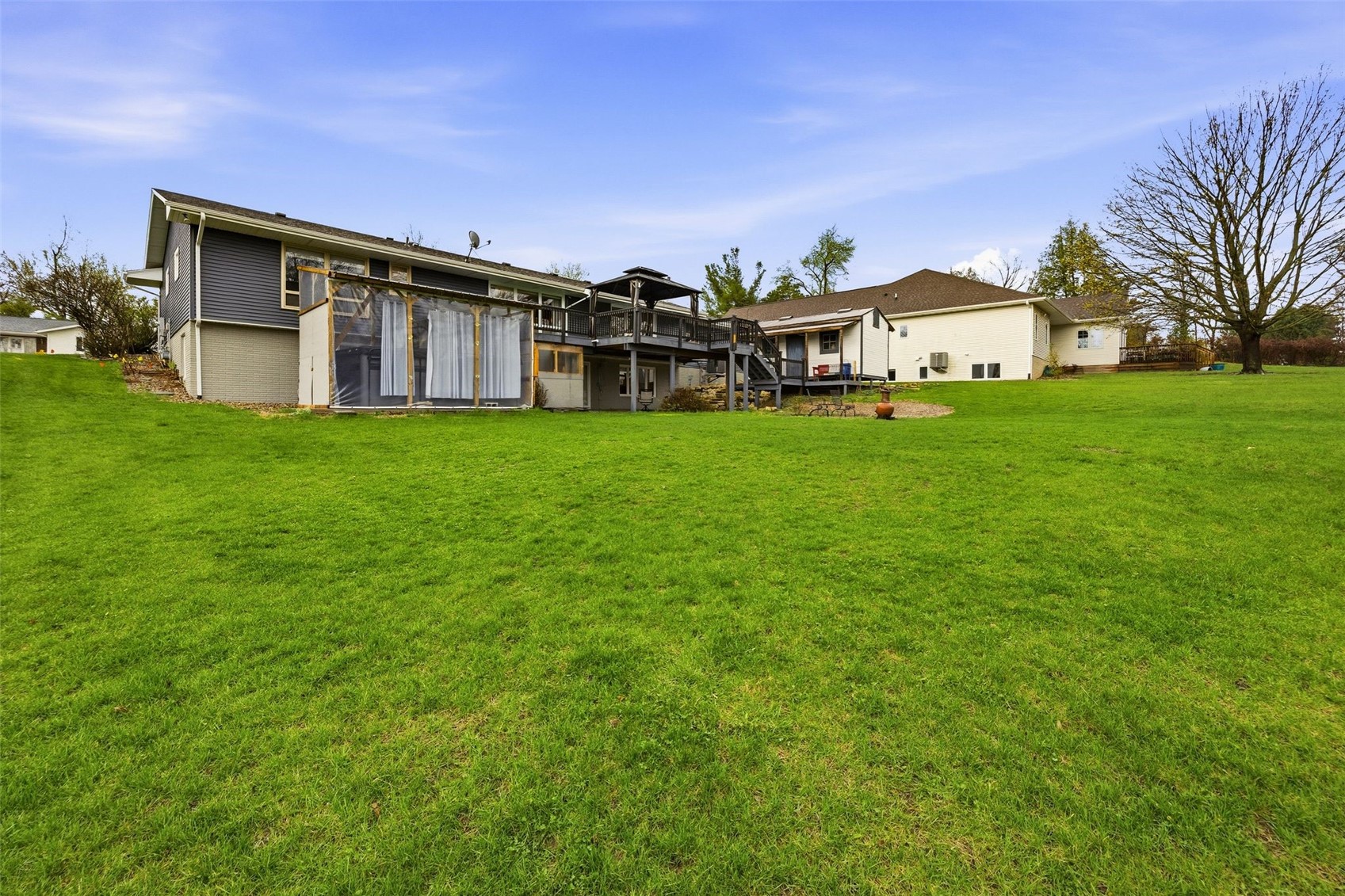275 34th Street SE Cedar Rapids IA 52403