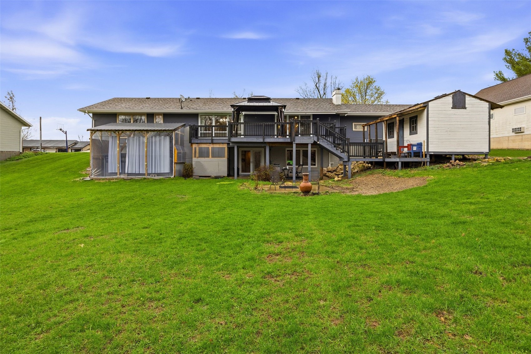 275 34th Street SE Cedar Rapids IA 52403