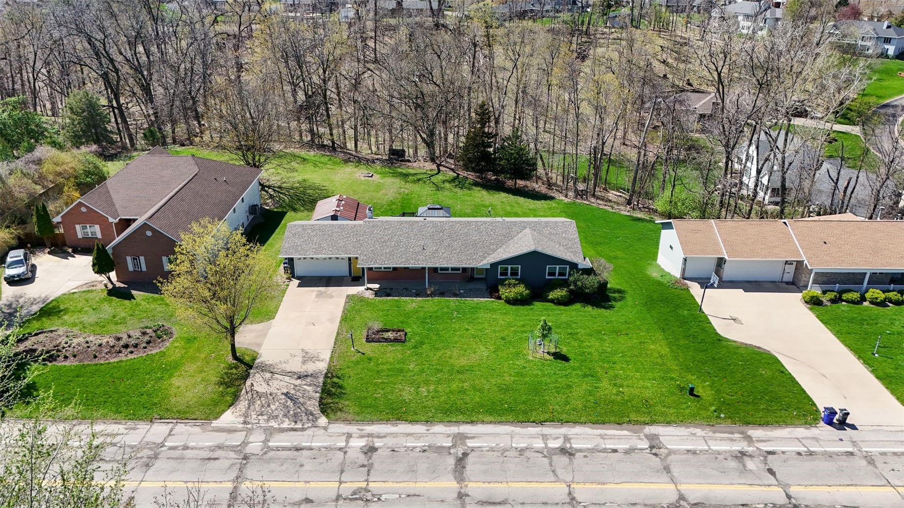 275 34th Street SE Cedar Rapids IA 52403