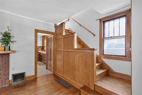 724 N Dodge Street Iowa City IA 52245